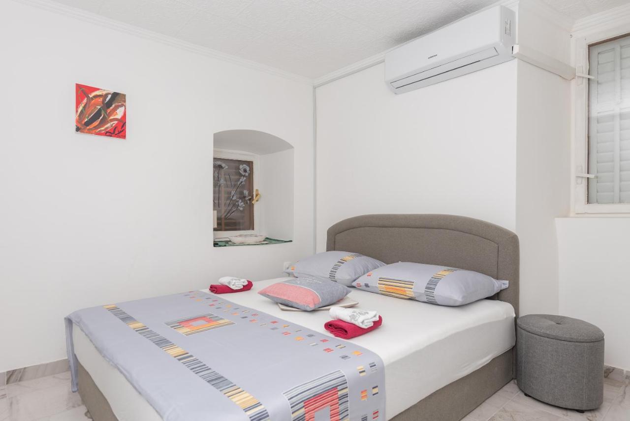 Apartments Calla Makarska Esterno foto