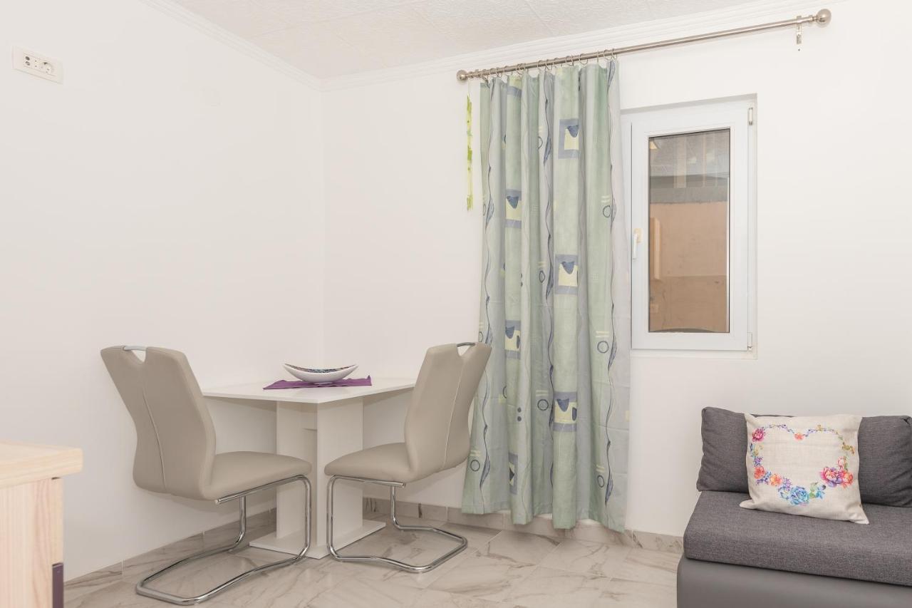 Apartments Calla Makarska Esterno foto