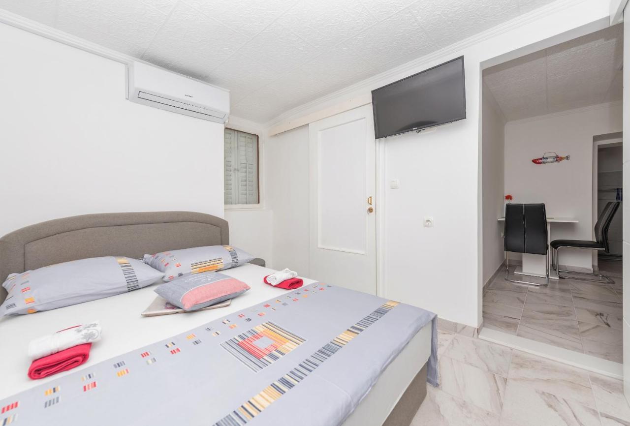Apartments Calla Makarska Esterno foto