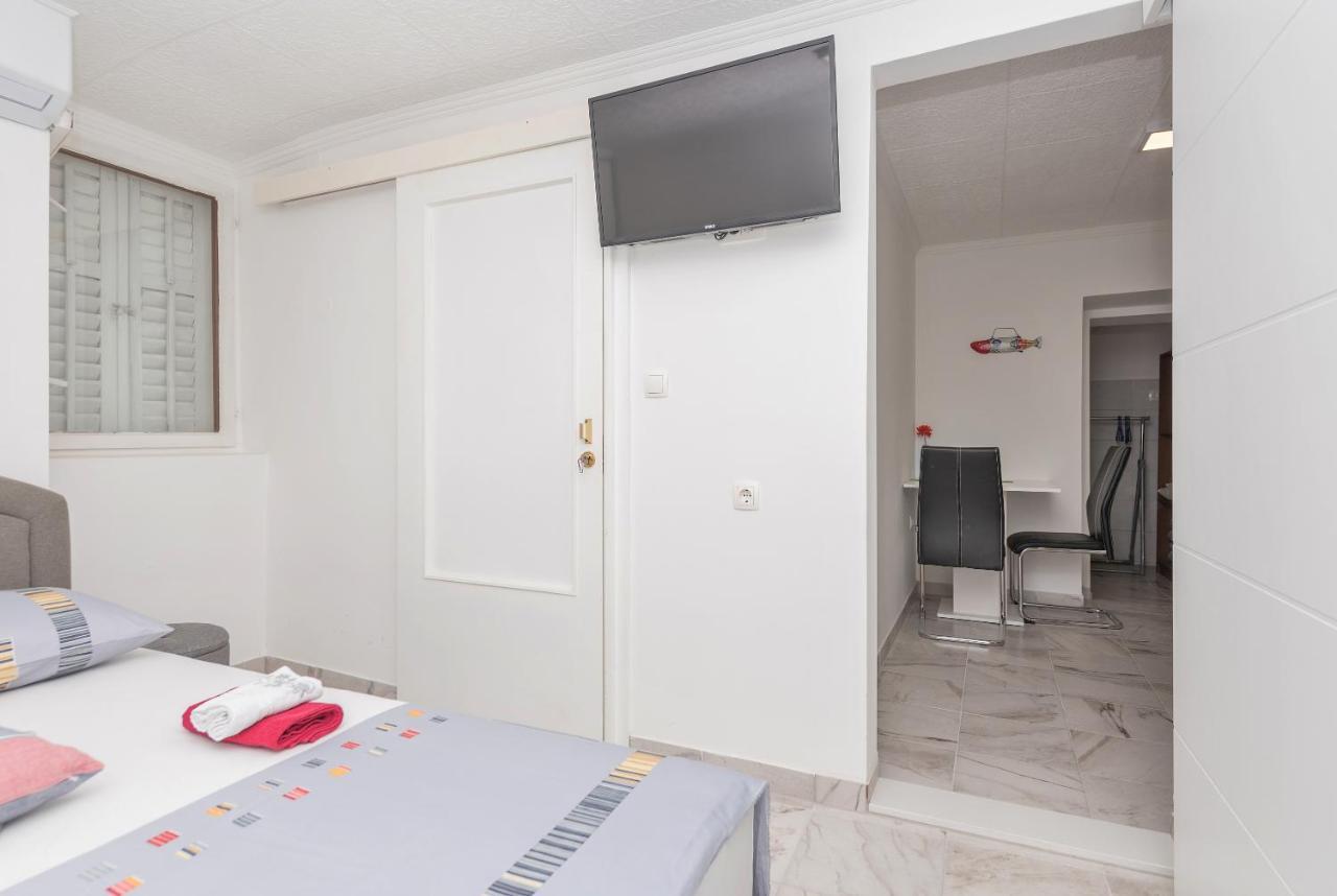 Apartments Calla Makarska Esterno foto